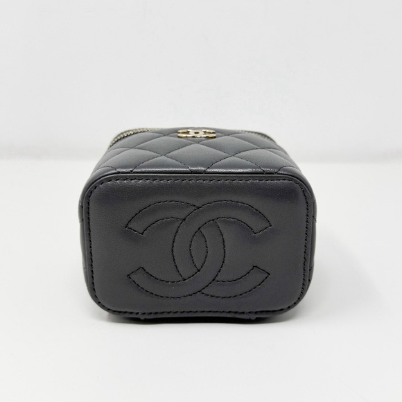 Chanel Mini Vanity Bag - Picture 5 of 12